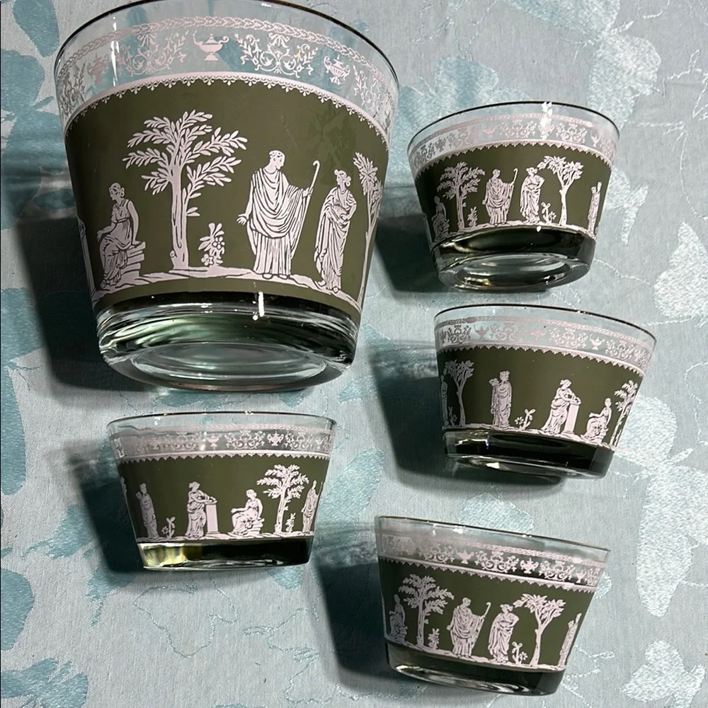 Vintage Jeannette Hellenic Wedgwood Ice Bucket, glasses, and desert dishes